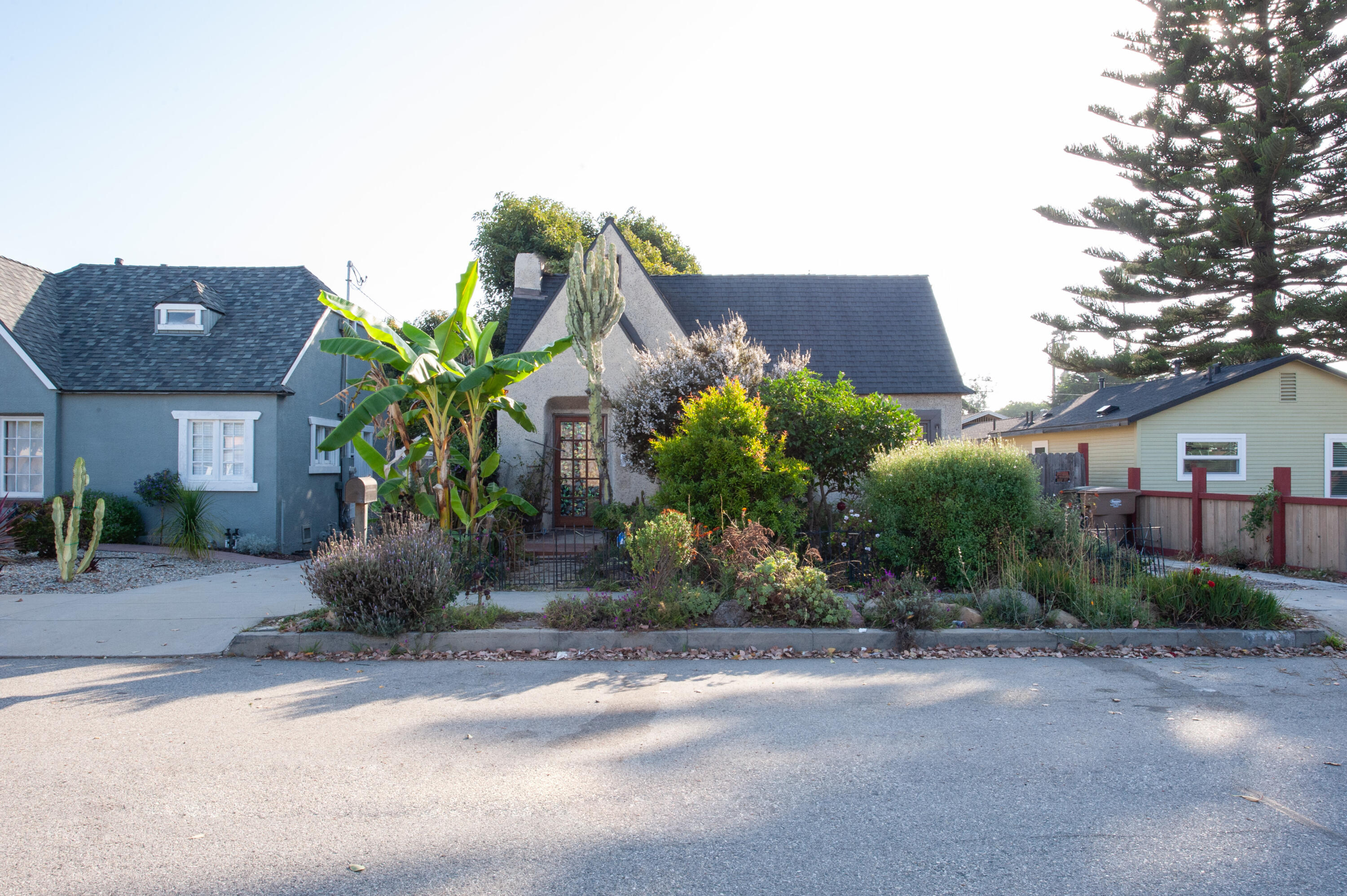 2014 Channel Drive Ventura, CA 93001 - Photo 2 of 13 Street view