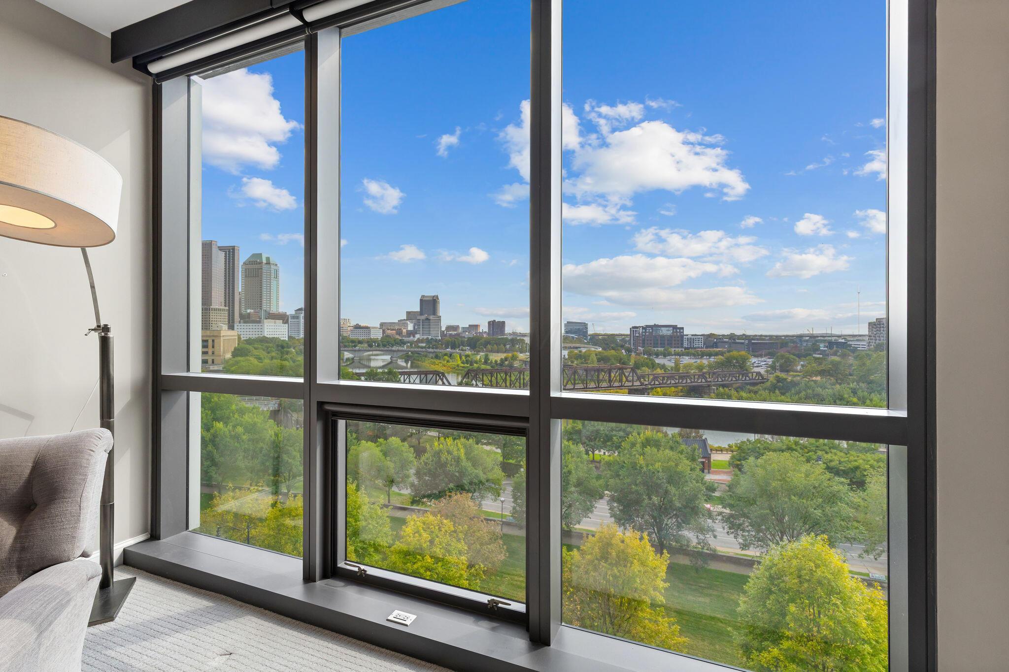 250 West Spring Street, Unit 723 Columbus, OH 43215 - Photo 18 of 41 Primary Suite View