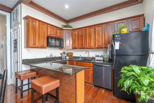 $1,500,000 | 540 East Taylor Street, Savannah, GA 31401