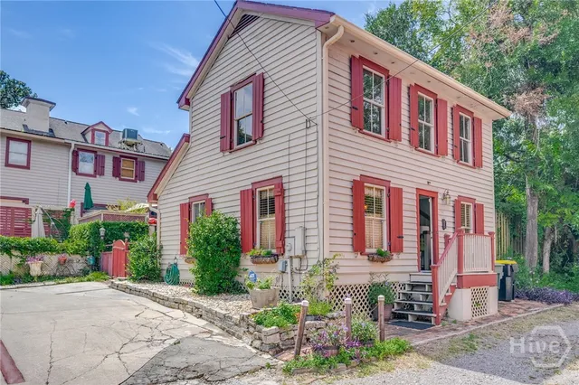 $1,500,000 | 540 East Taylor Street, Savannah, GA 31401