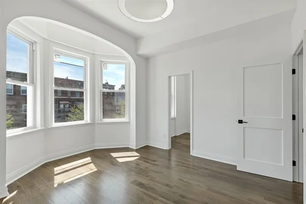 $3,600 | 208 Shippen Street, Unit 2, Weehawken, NJ 07086
