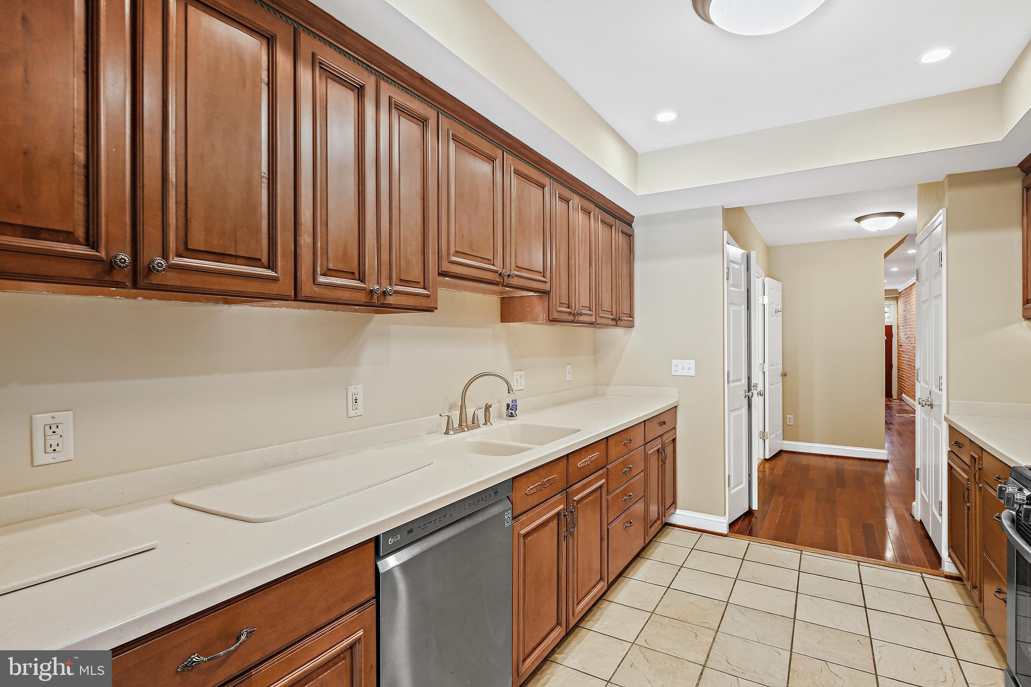 1448 Boyle Street Baltimore, MD 21230 - Photo 9 of 27