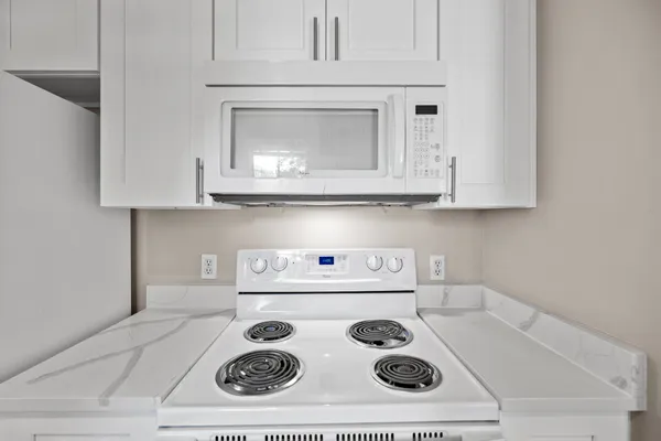 $1,800 | 712 Graham Place, Unit 203, Austin, TX 78705