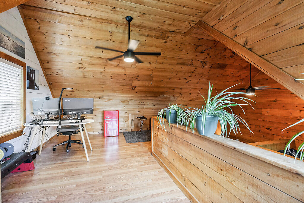 325 Molunkus Road Cornville, ME 04976 - Photo 26 of 44 Loft