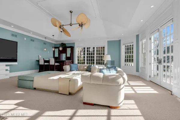 $7,999,999 | 934 Navesink River Road, Rumson, NJ 07760