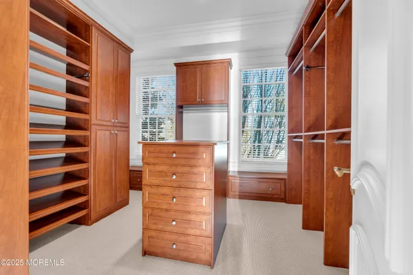 $7,999,999 | 934 Navesink River Road, Rumson, NJ 07760