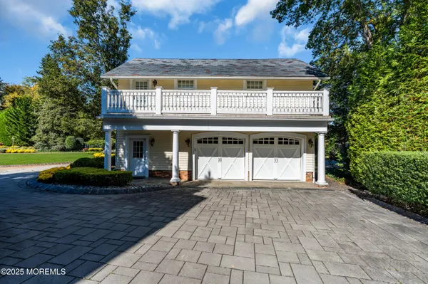 $7,999,999 | 934 Navesink River Road, Rumson, NJ 07760