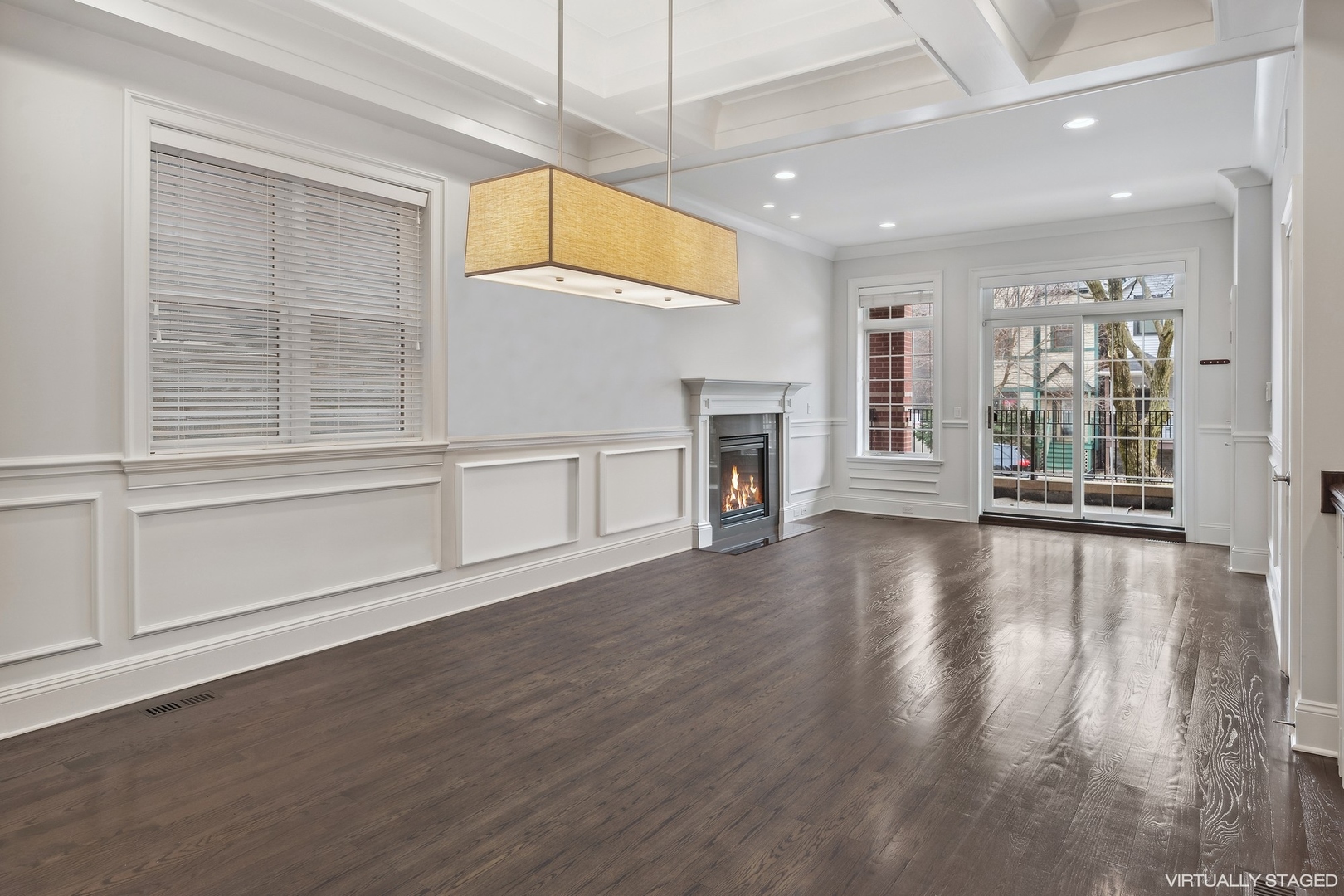 3052 North Racine Avenue, Unit 1 Chicago, IL 60657 - Photo 5 of 30 Gallery Image 5