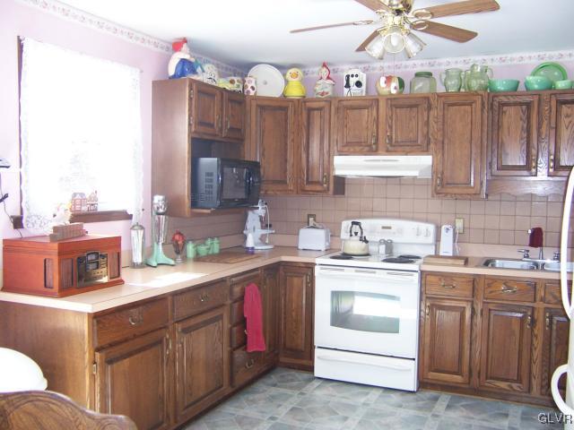 3036 Oakland Road Bethlehem, PA 18020 - Photo 6 of 28 Gallery Image 6