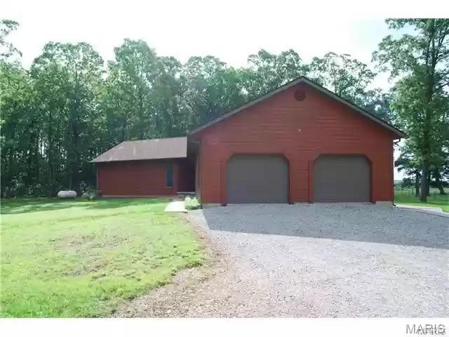 18973 Dixon Road Licking, MO 65542 - Photo 3 of 15
