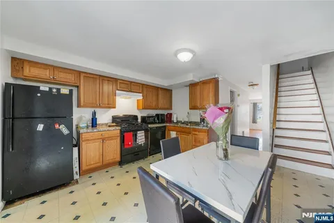 $299,000 | 98 Hillyer Street, Unit 2B, Orange, NJ 07050