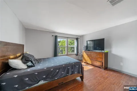 $299,000 | 98 Hillyer Street, Unit 2B, Orange, NJ 07050