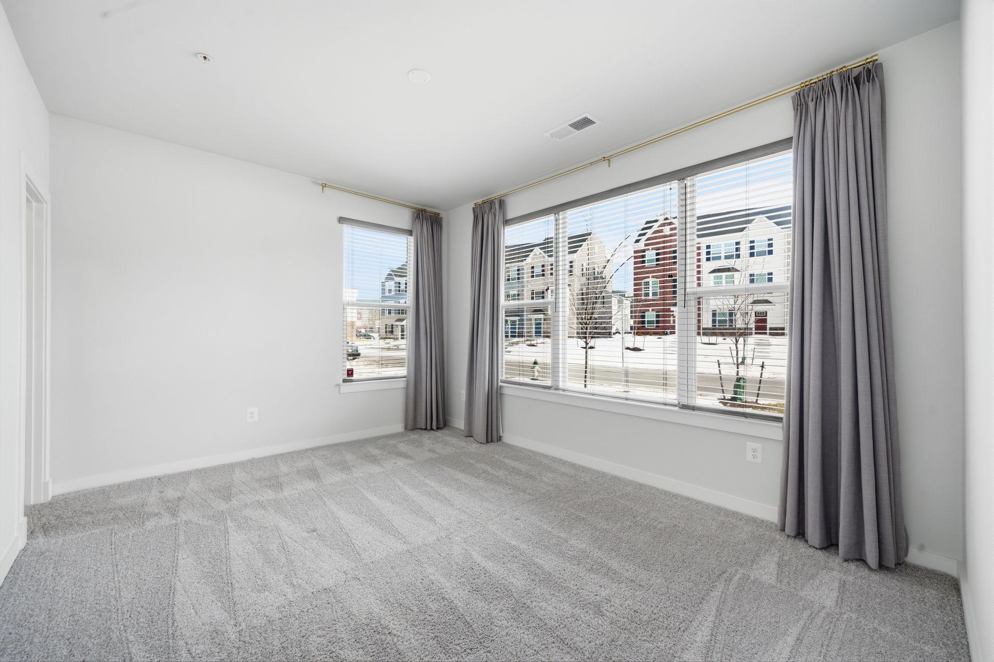 217 Summit Point Boulevard Bowie, MD 20716 - Photo 9 of 51 First Floor - Multigenerational Suite