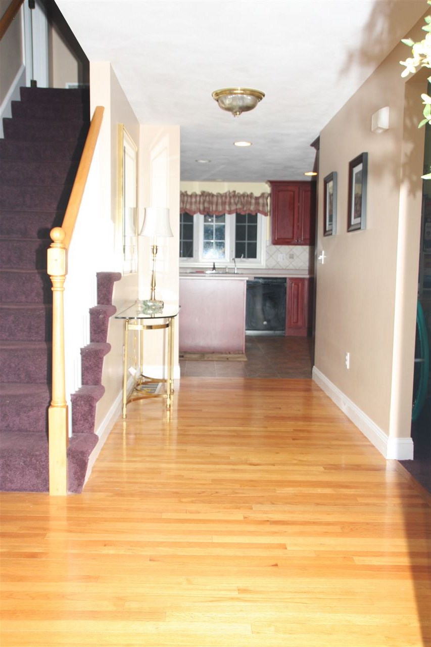 136 Dutton Road Pelham, NH 03076 - Photo 13 of 40 Gallery Image 13