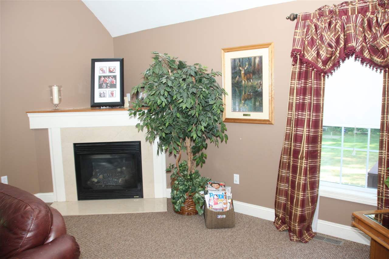 136 Dutton Road Pelham, NH 03076 - Photo 20 of 40 Gallery Image 20