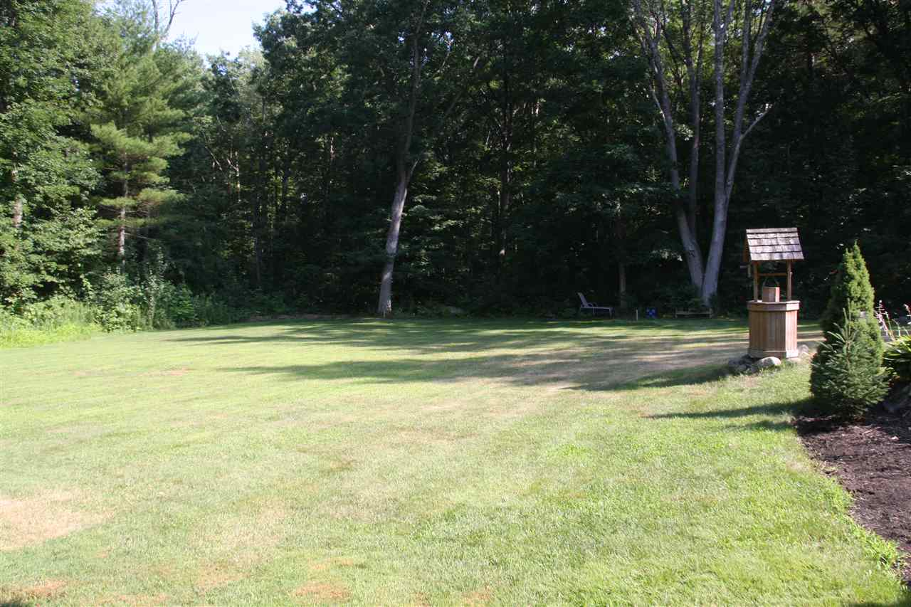 136 Dutton Road Pelham, NH 03076 - Photo 4 of 40 Gallery Image 4