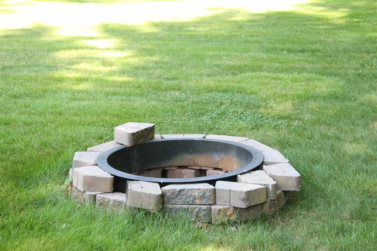 136 Dutton Road Pelham, NH 03076 - Photo 10 of 40 Gallery Image 10