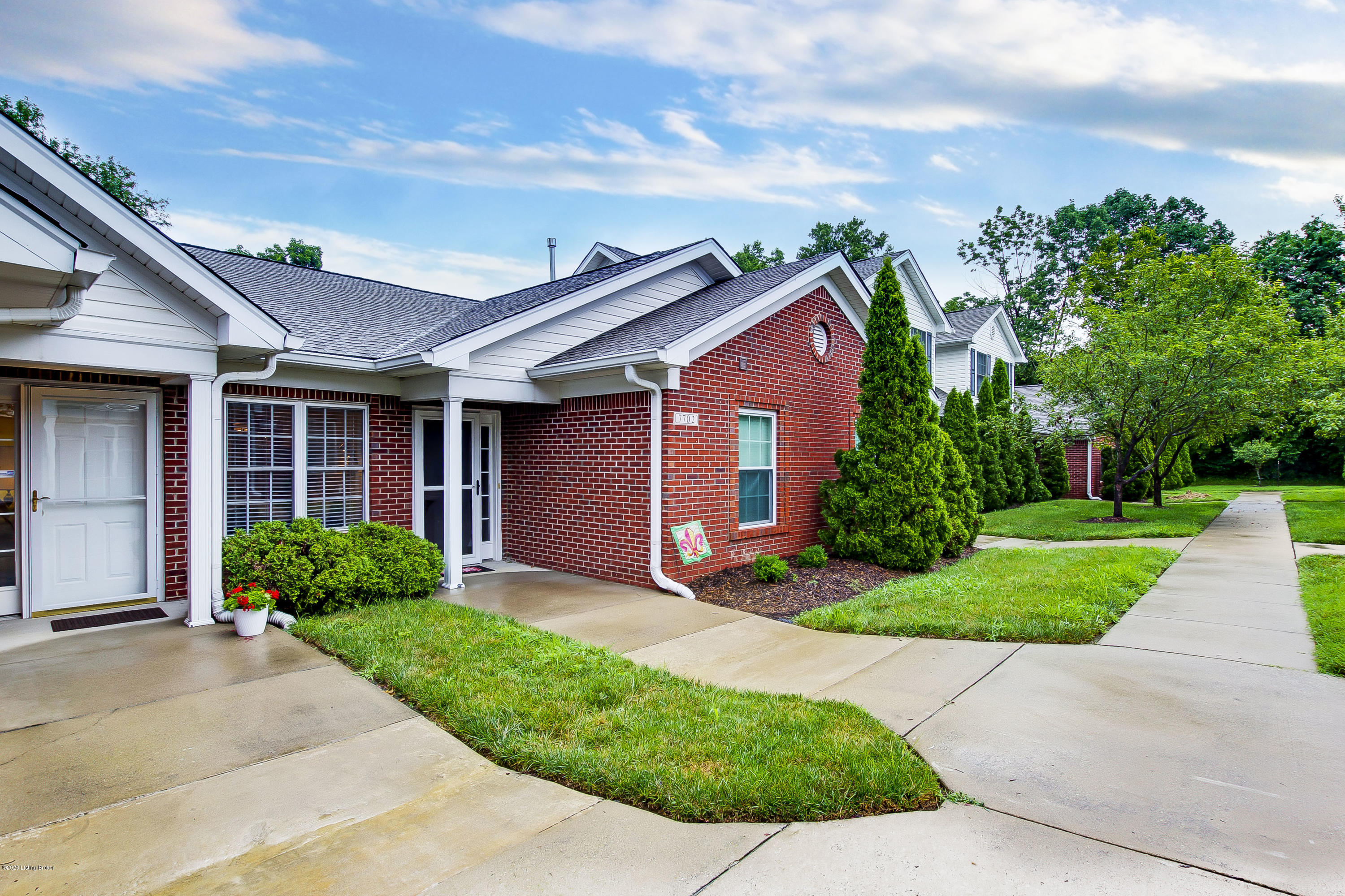 7700 Turtle Run Court Prospect, KY 40059 - Photo 1 of 44 7700_TurtleRunCt_40059_101
