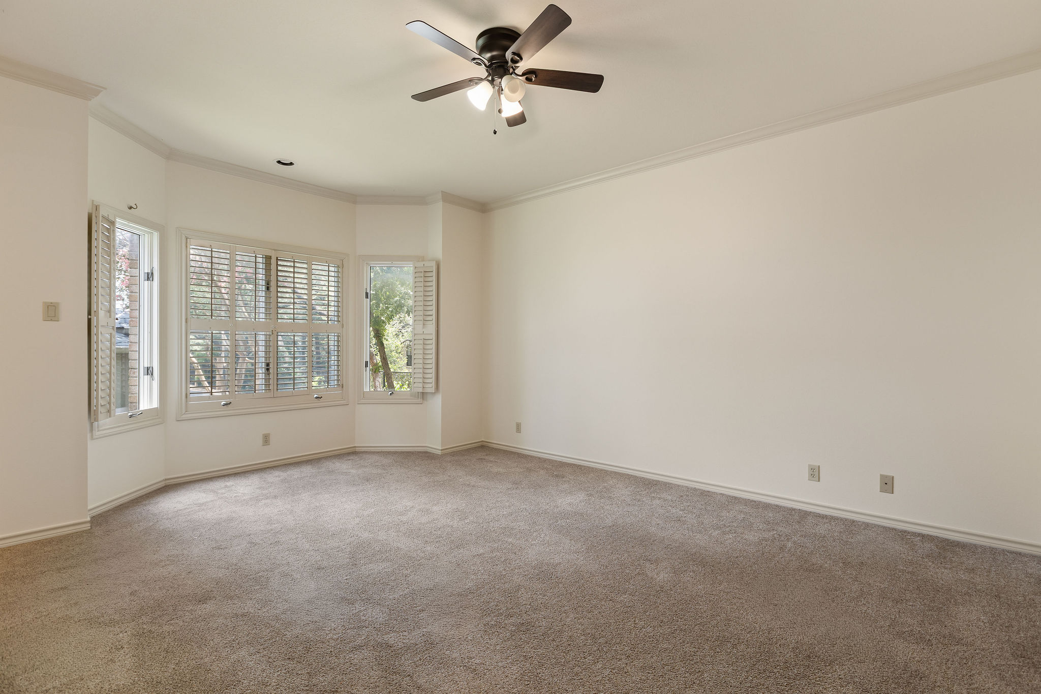 2834 Montebello Road, Unit B11 Austin, TX 78746 - Photo 26 of 39