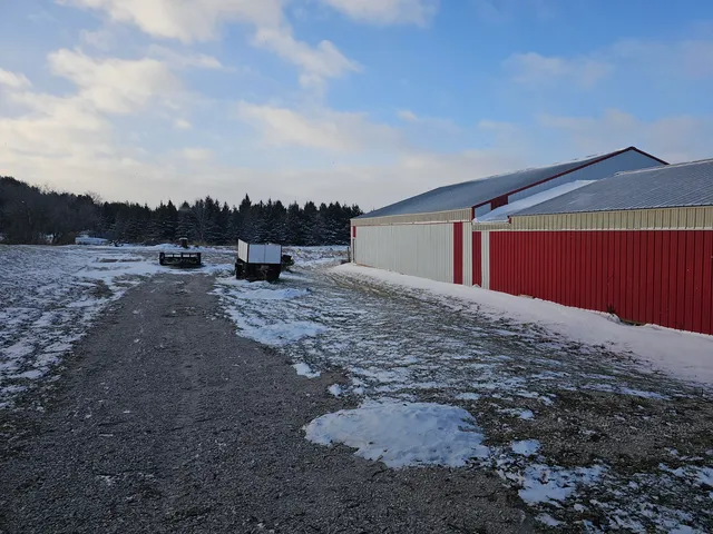 $697,000 | W4568 County Rd F, Lyndon, WI 53093