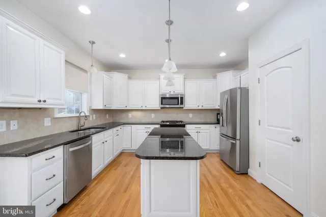 $758,500 | 16199 Sheffield Drive, Dumfries, VA 22025