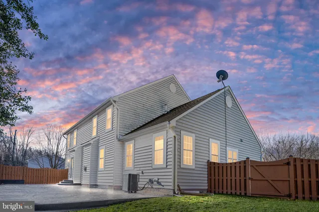 $758,500 | 16199 Sheffield Drive, Dumfries, VA 22025