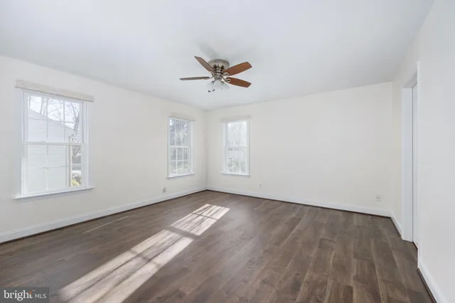 $758,500 | 16199 Sheffield Drive, Dumfries, VA 22025