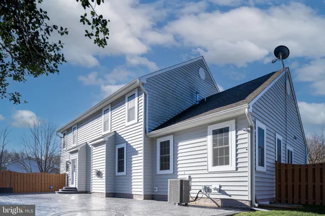 $758,500 | 16199 Sheffield Drive, Dumfries, VA 22025