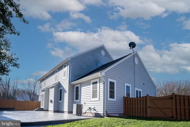 $758,500 | 16199 Sheffield Drive, Dumfries, VA 22025