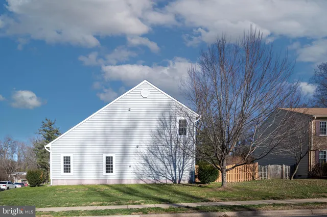 $758,500 | 16199 Sheffield Drive, Dumfries, VA 22025