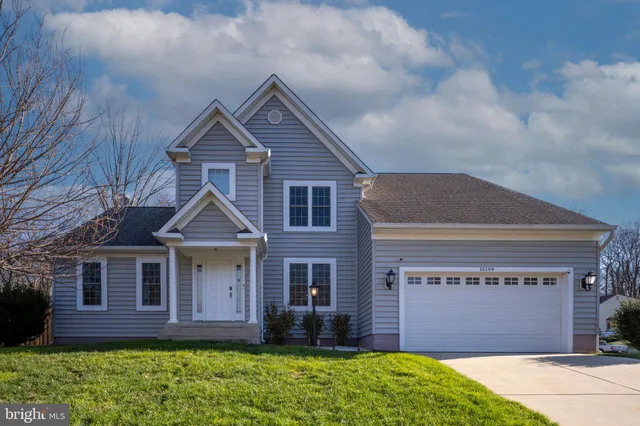 $758,500 | 16199 Sheffield Drive, Dumfries, VA 22025