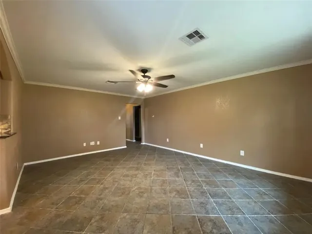 $335,000 | 2414 Loch Lomond Street, Highlands, TX 77562