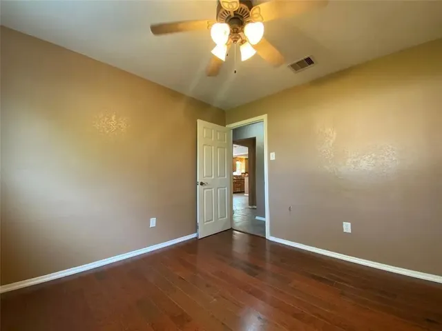 $355,000 | 2414 Loch Lomond Street, Highlands, TX 77562