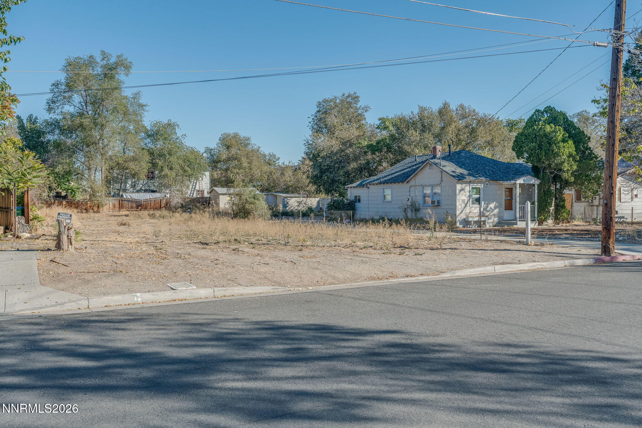 537 Colorado River Boulevard Reno, NV 89502 - Photo 8 of 10 a view of a house with a yard