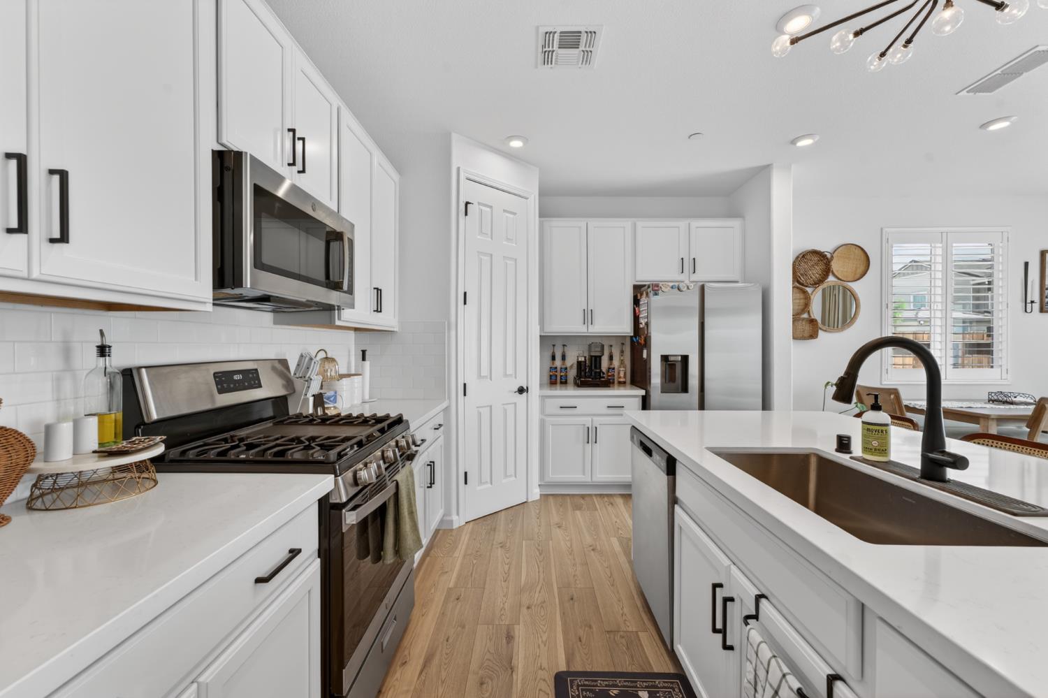 11986 Granzella Way Rancho Cordova, CA 95742 - Photo 7 of 55