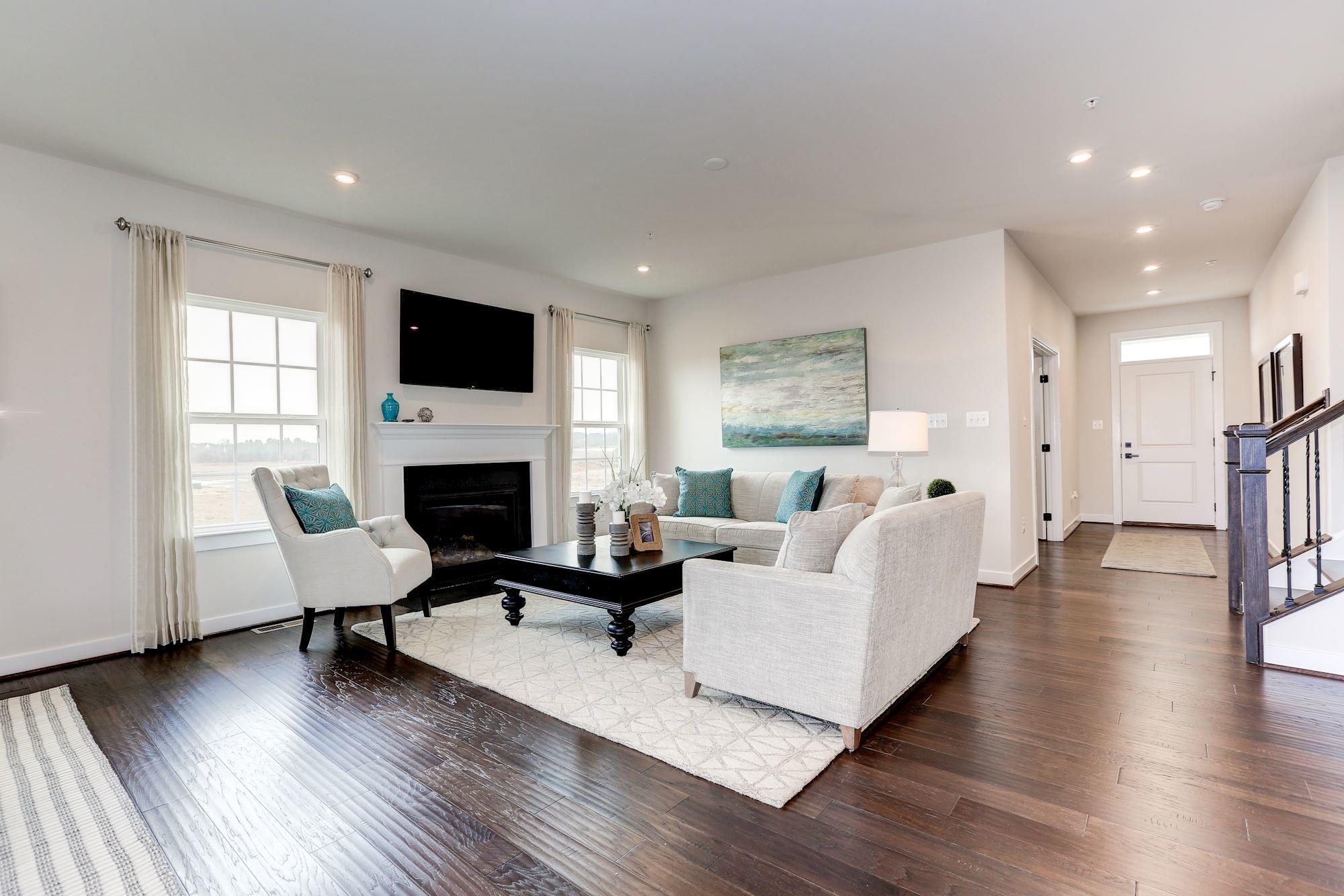 128 Whitetail Road Summerville, SC 29483 - Photo 4 of 15 Hudson great room