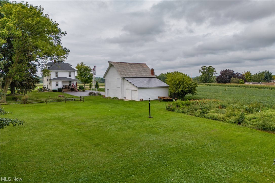 18752 Courtney Road Beloit, OH 44609 - Photo 11 of 23 View of yard
