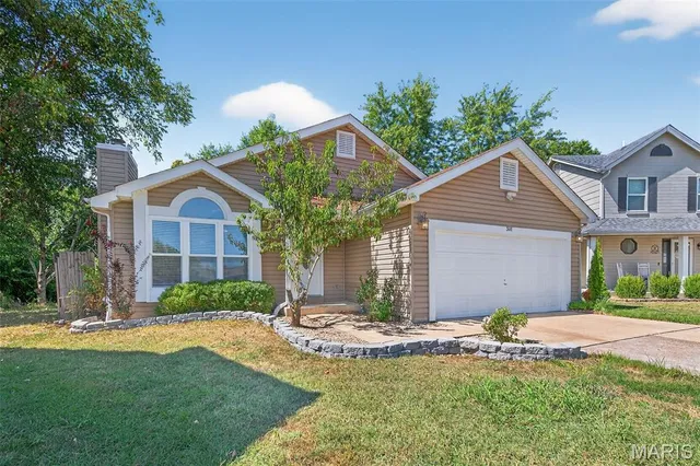$409,999 | 308 Cypress Point Court, Cottleville, MO 63304