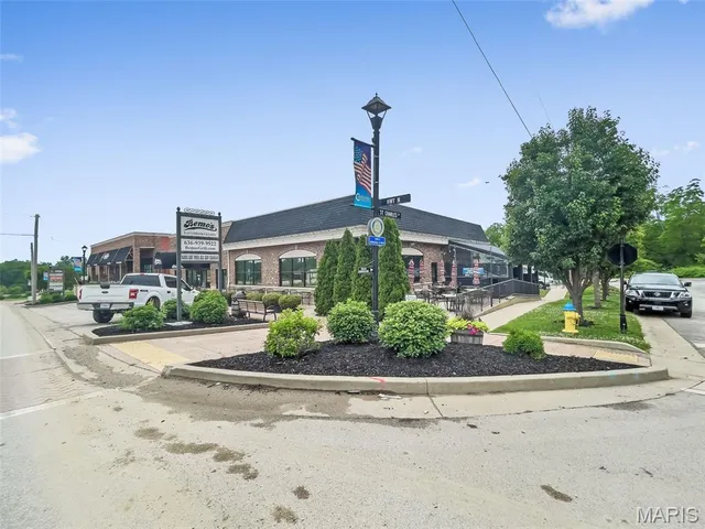 $409,999 | 308 Cypress Point Court, Cottleville, MO 63304