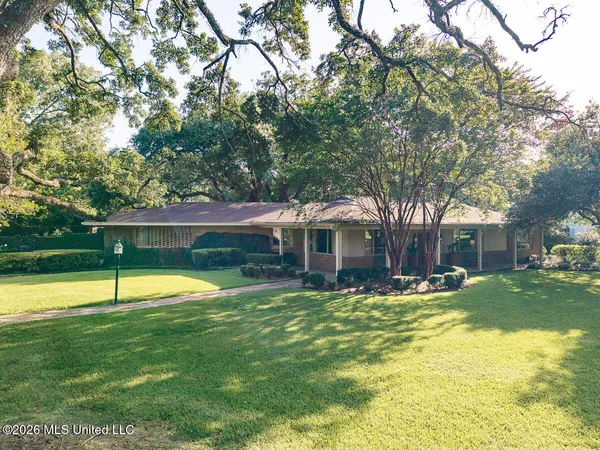 $849,000 | 3 Bingaman Lane, Natchez, MS 39120