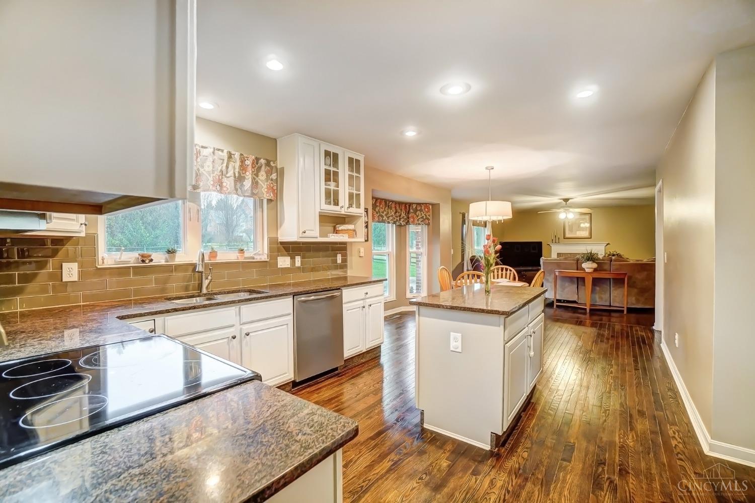 5018 Midfield Road Cincinnati, OH 45244 - Photo 17 of 81 Gallery Image 17