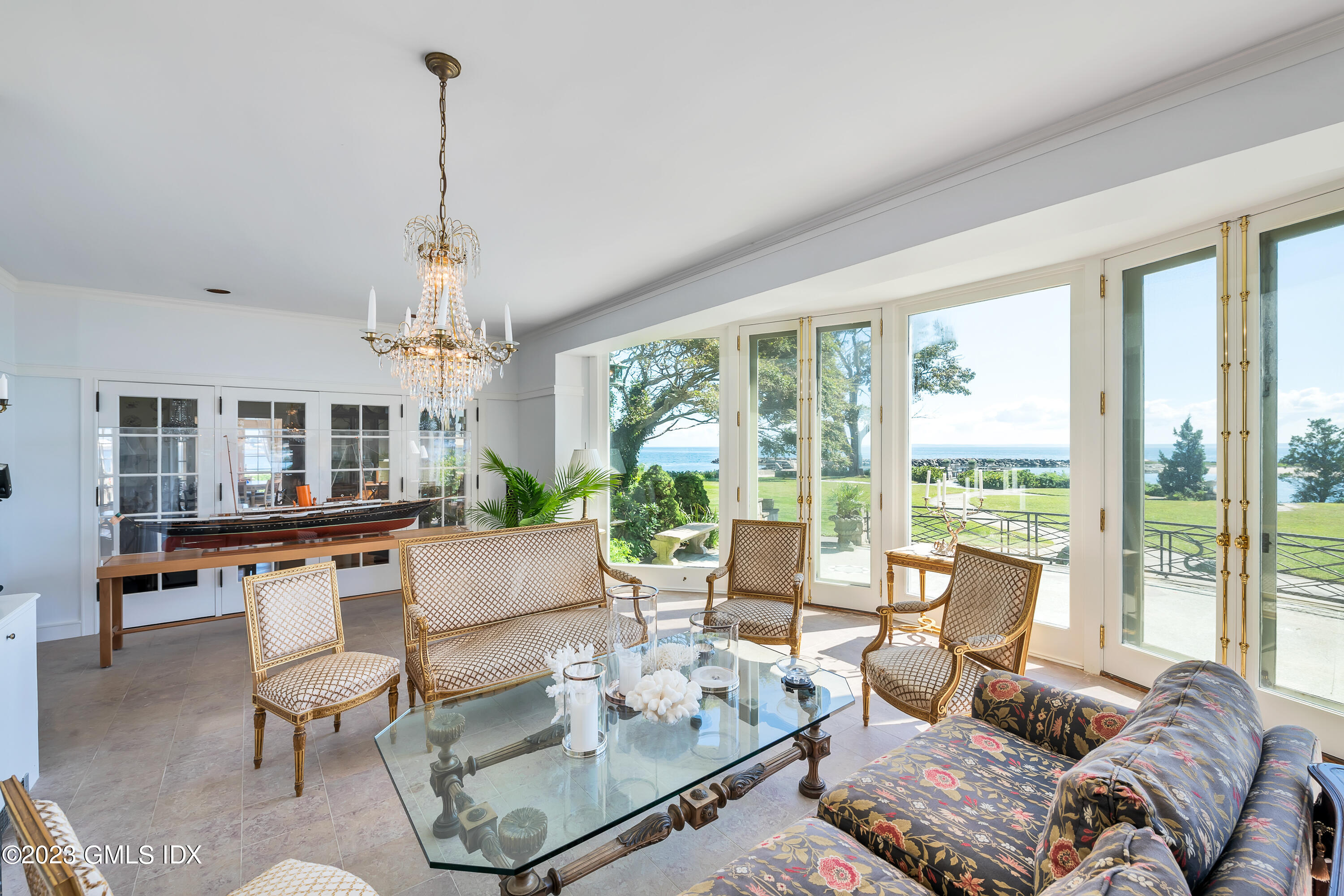 140 Wallacks Drive Stamford, CT 06902 - Photo 5 of 26 a living room with furniture and floor