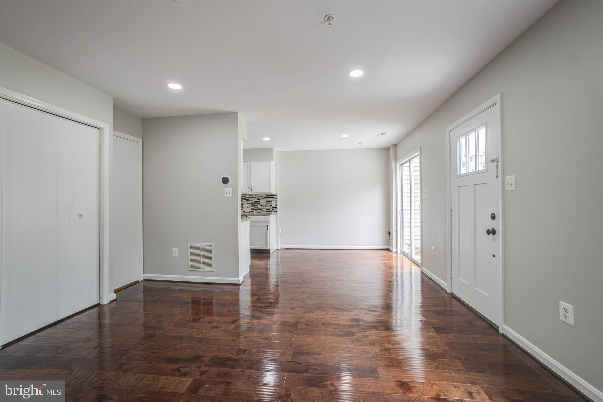 103 Whitestone Way Frederick, MD 21702 - Photo 4 of 28 Gallery Image 4