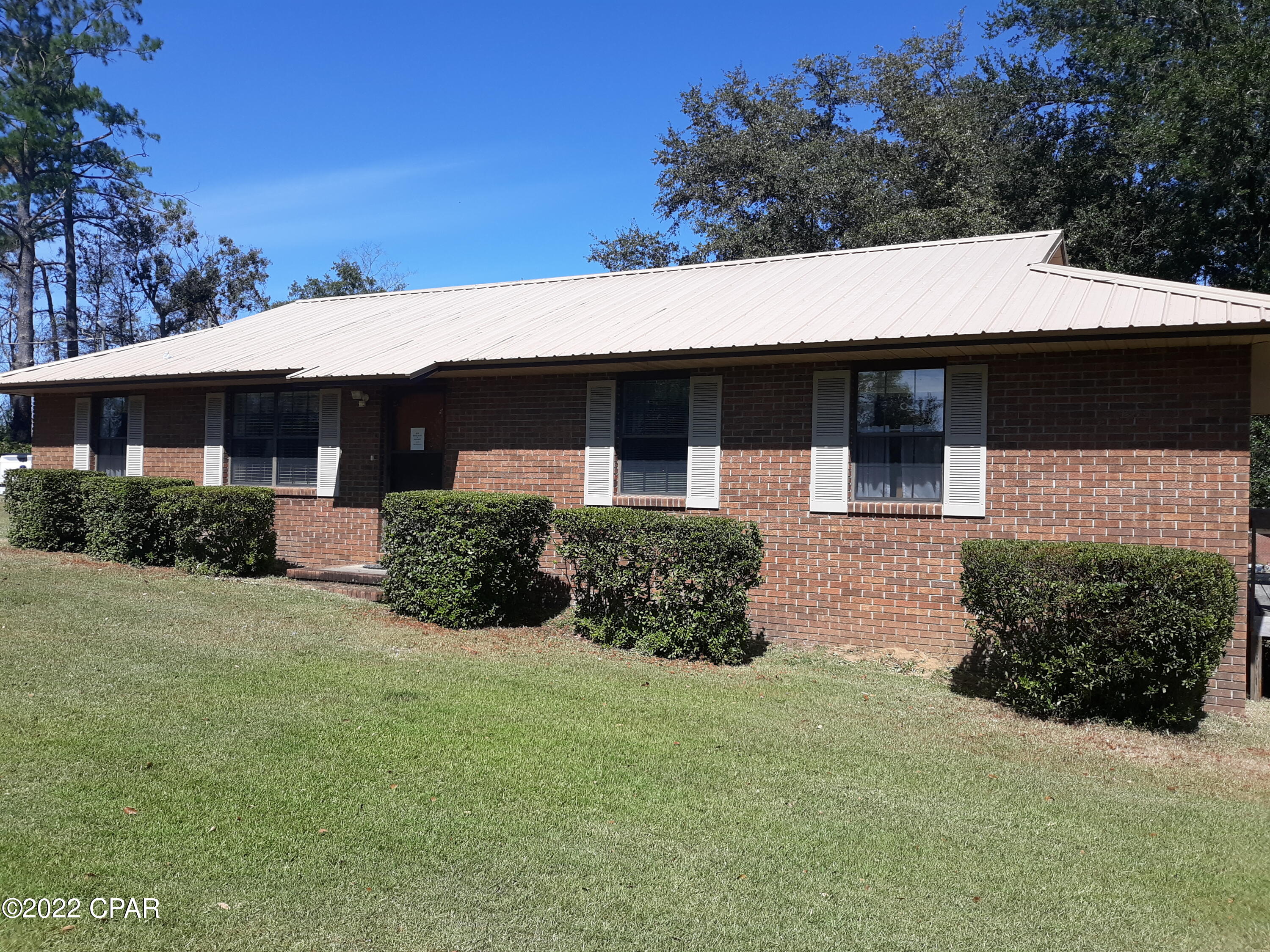 2796 Barber Road Cottondale, FL 32431 - Photo 2 of 23