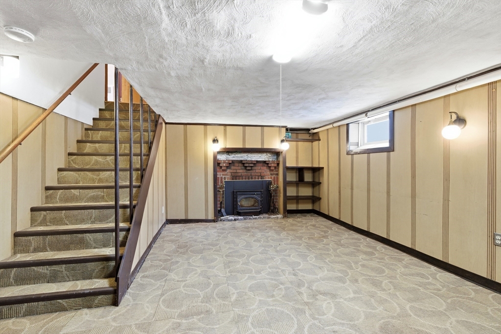 149 Horn Pond Brook Road Winchester, MA 01890 - Photo 23 of 34