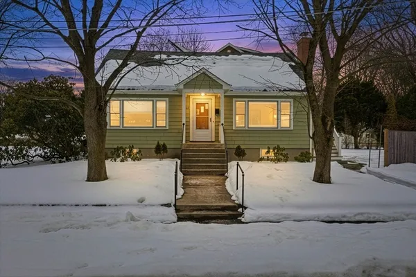 $1,095,000 | 149 Horn Pond Brook Road, Winchester, MA 01890