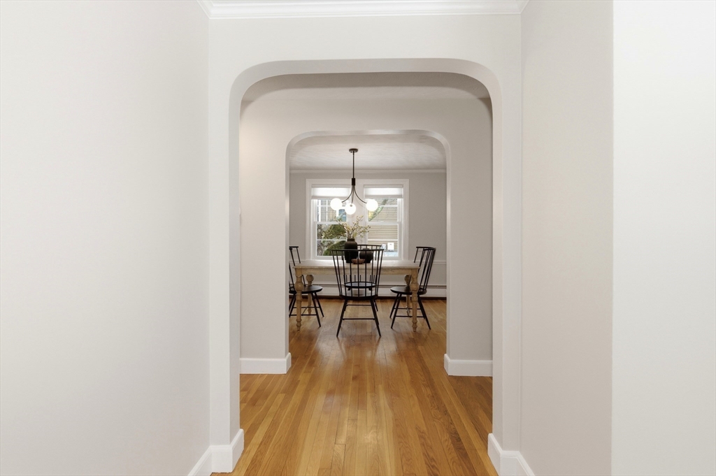 149 Horn Pond Brook Road Winchester, MA 01890 - Photo 6 of 34