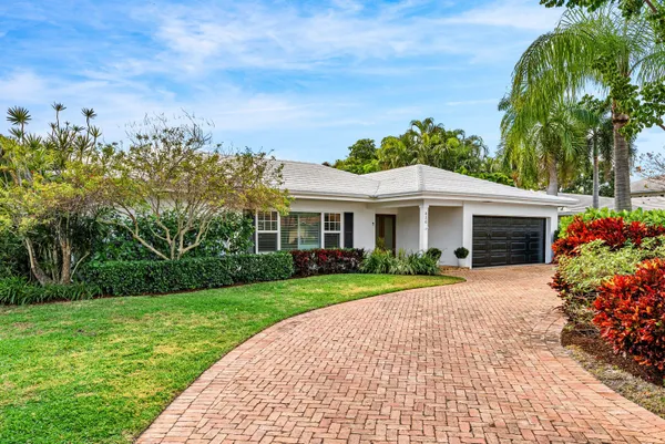 $2,199,000 | 830 Tangerine Way, Gulf Stream, FL 33483