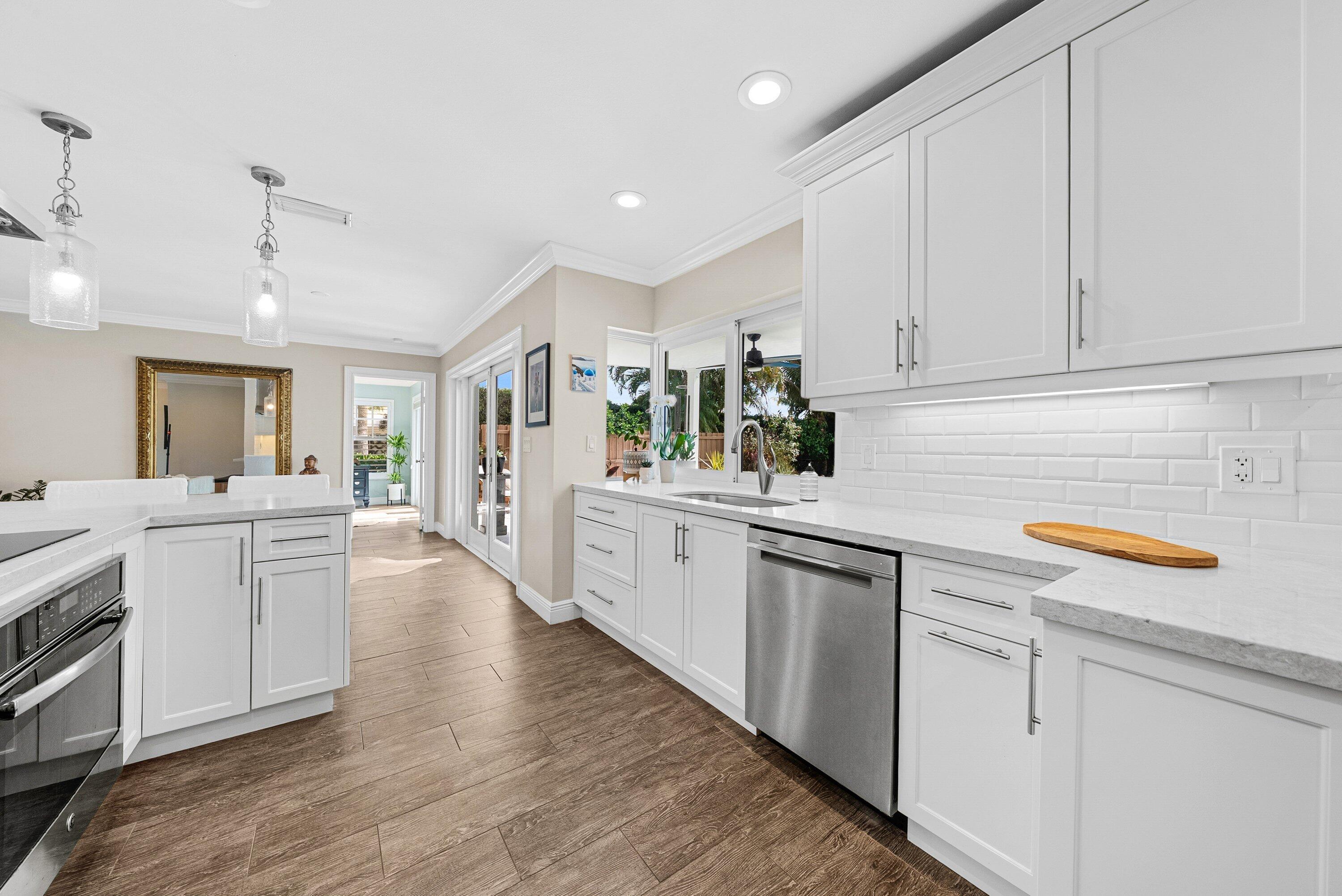 830 Tangerine Way Gulf Stream, FL 33483 - Photo 15 of 37 018-830TangerineWay-DelrayBeach-FL-33483