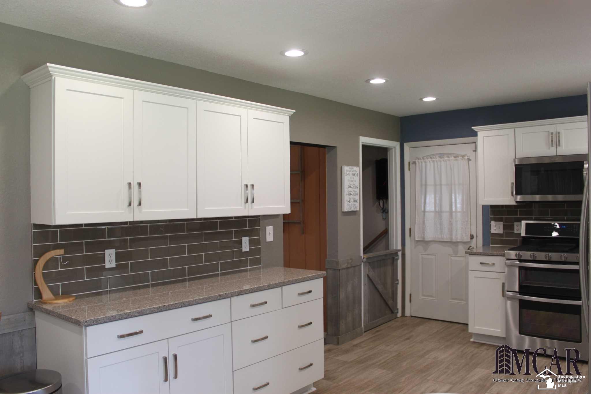 15655 Albain Road Petersburg, MI 49270 - Photo 10 of 32 Kitchen
